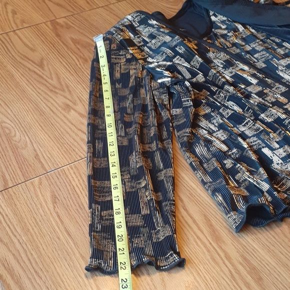 R&MRichards blouse petite size 12 - Picture 15 of 16